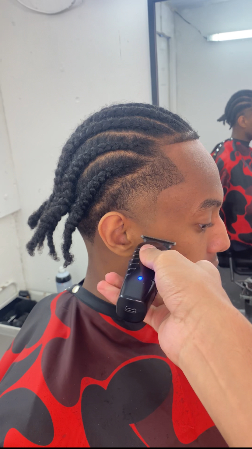 Fresh fade haircut by SMBLENDS